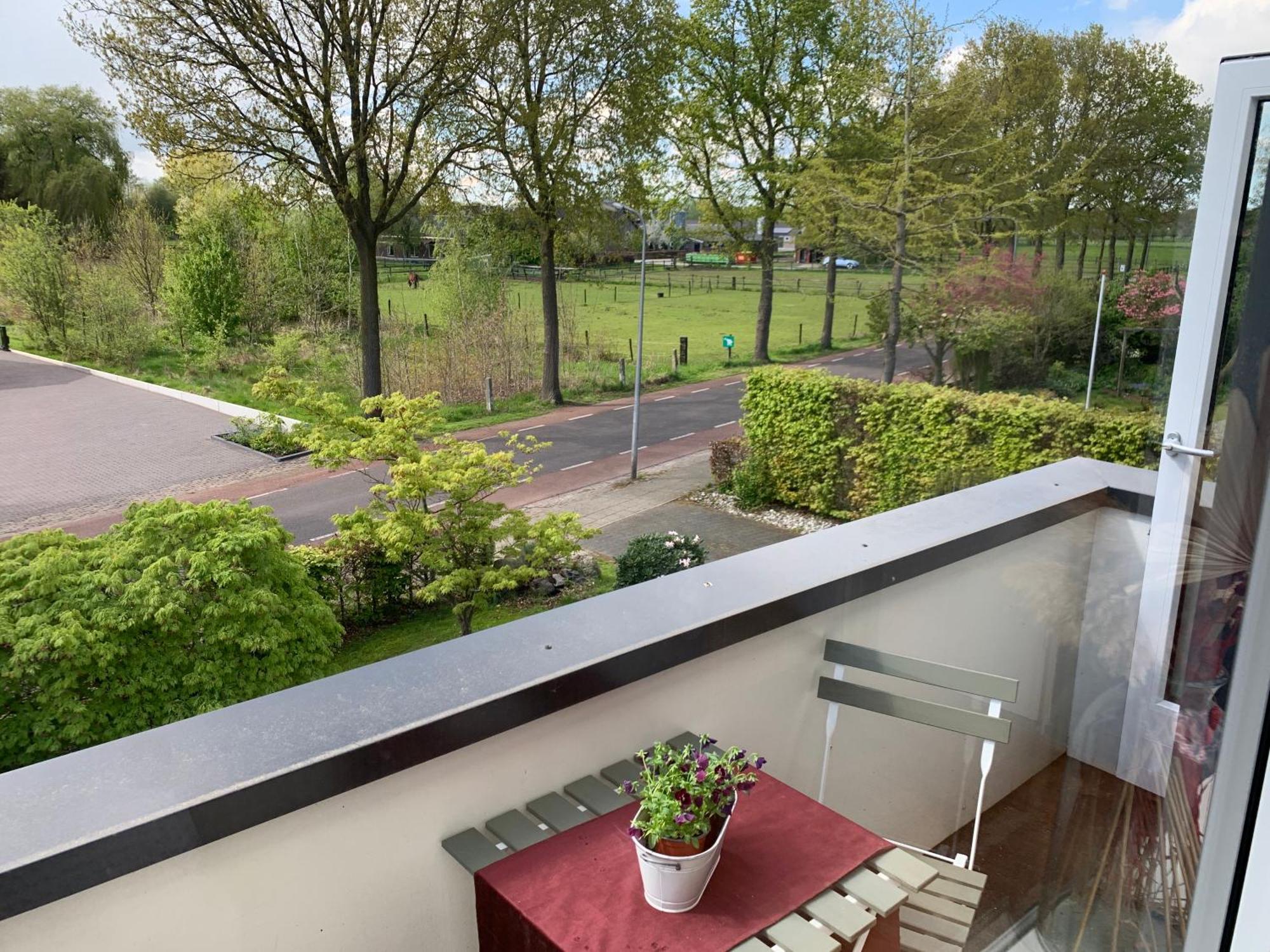 Comfortabele Familie Suite Met 2 Slk, Speelzolder, Balkon, Airco Den Ham Exteriör bild