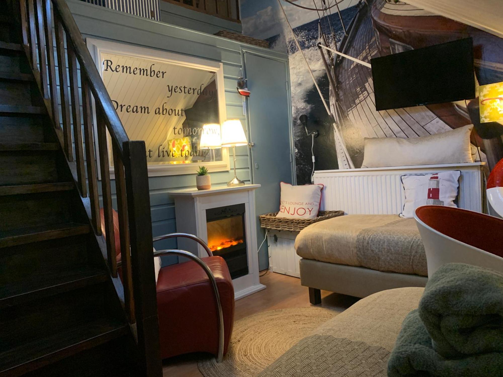 Comfortabele Familie Suite Met 2 Slk, Speelzolder, Balkon, Airco Den Ham Exteriör bild